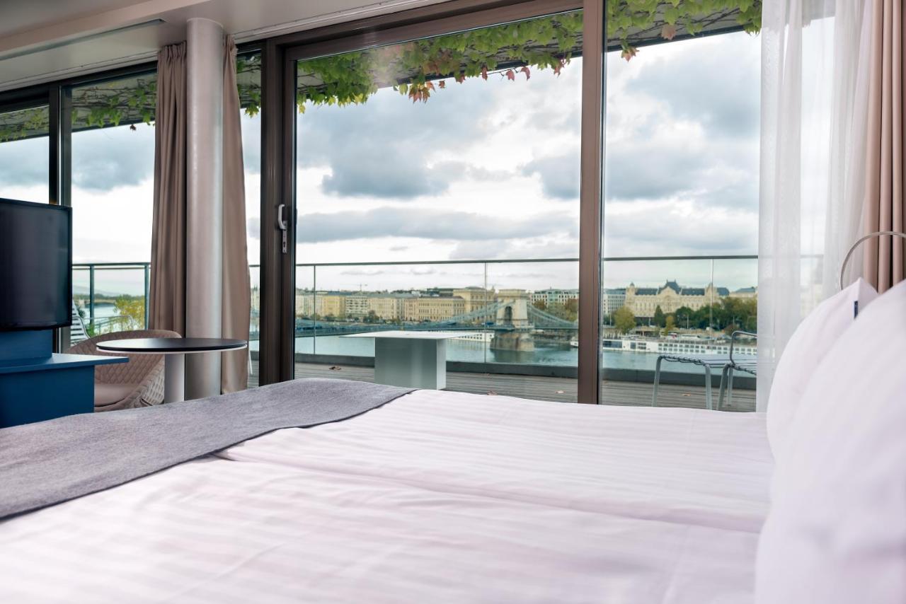 Lanchid 19 Design Hotel - Budapest — Photos 1